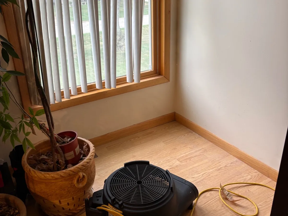 Air mover drying a room after a leak, Shelby Township job